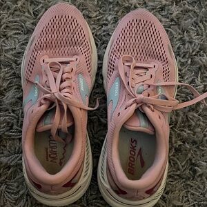 Brooks Women's Adrenaline GTA 23 Zephyr/Blue/Coconut Lace Up Nurse Shoes,sz 9.5